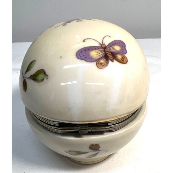 Vintage Lefton Japan Porcelain Egg-Shaped Trinket Box With Floral & Butterfly De - Picture 4 of 6